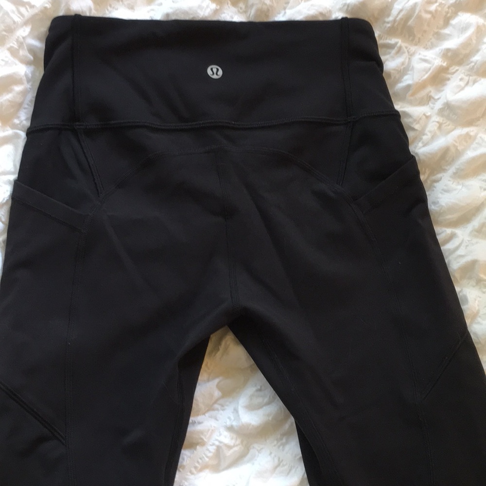 Perfect condition black Lulu lemon leggings size 4